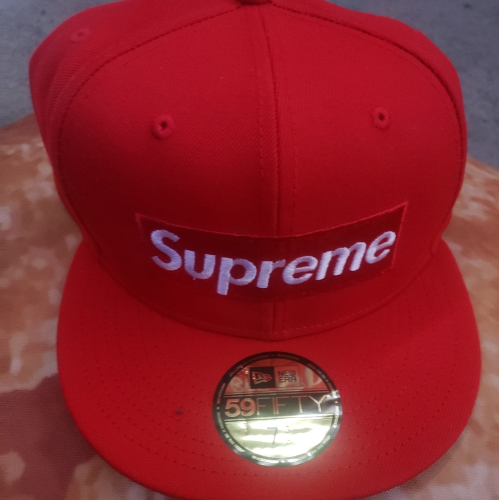 NEW!! Supreme Era 59/50 Champions Box Logo Red 7